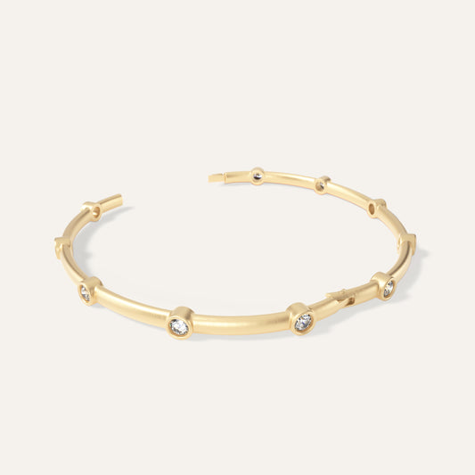 18k Gold Lab Diamond Station Bangle