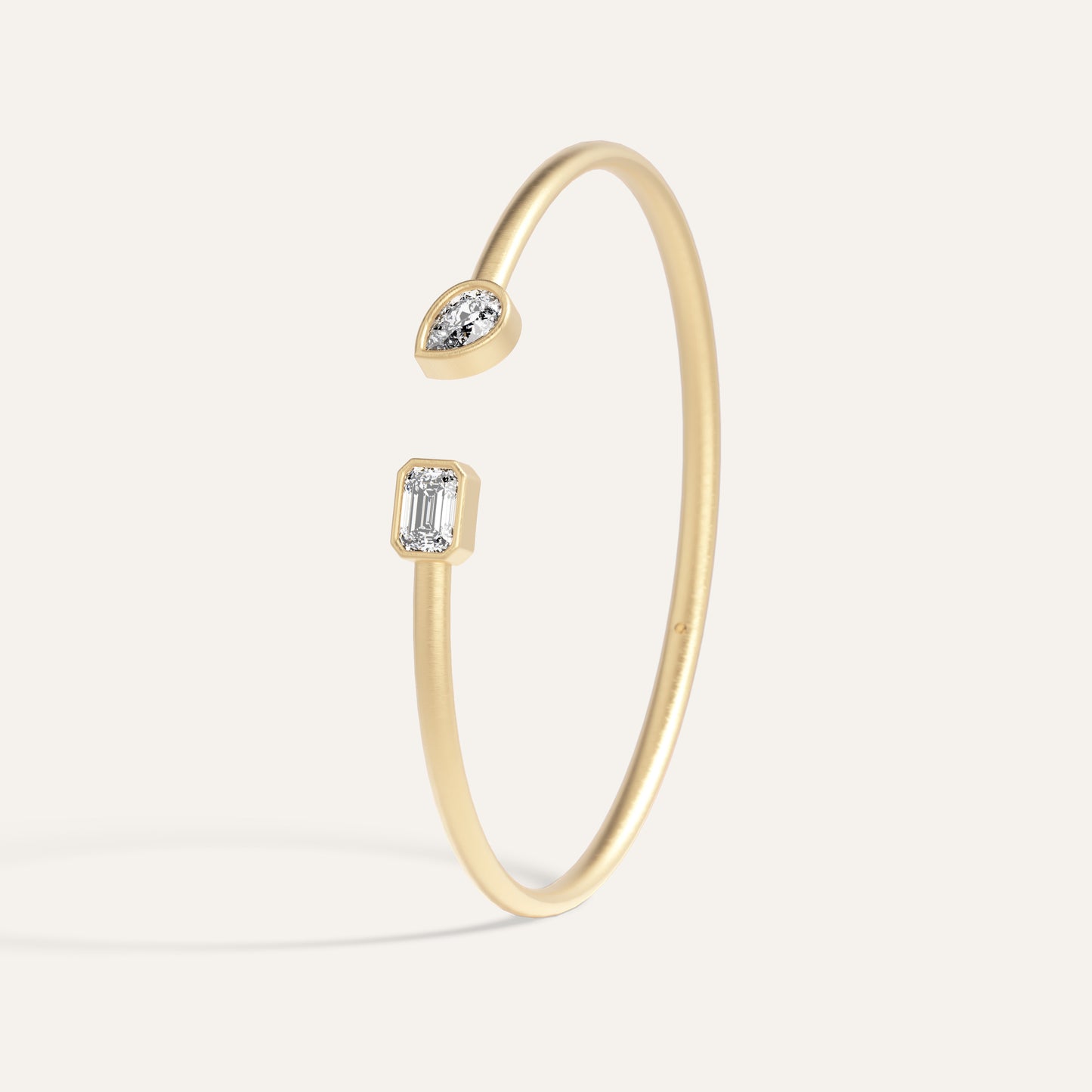 18k Gold Emerald & Pear Bezel Lab Diamond Open Bangle